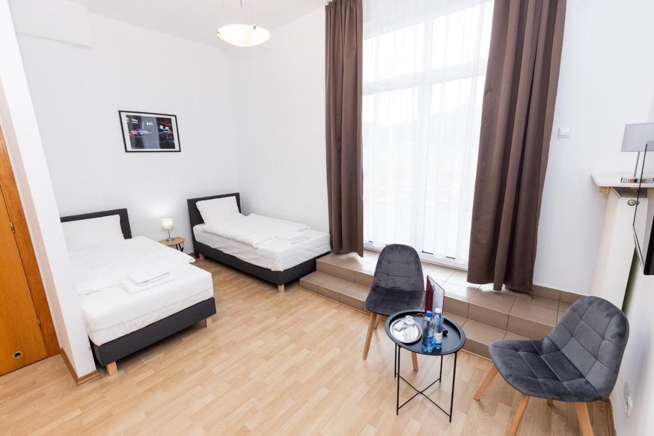 Hotel Tor Kielce Cminsk Eksteriør billede
