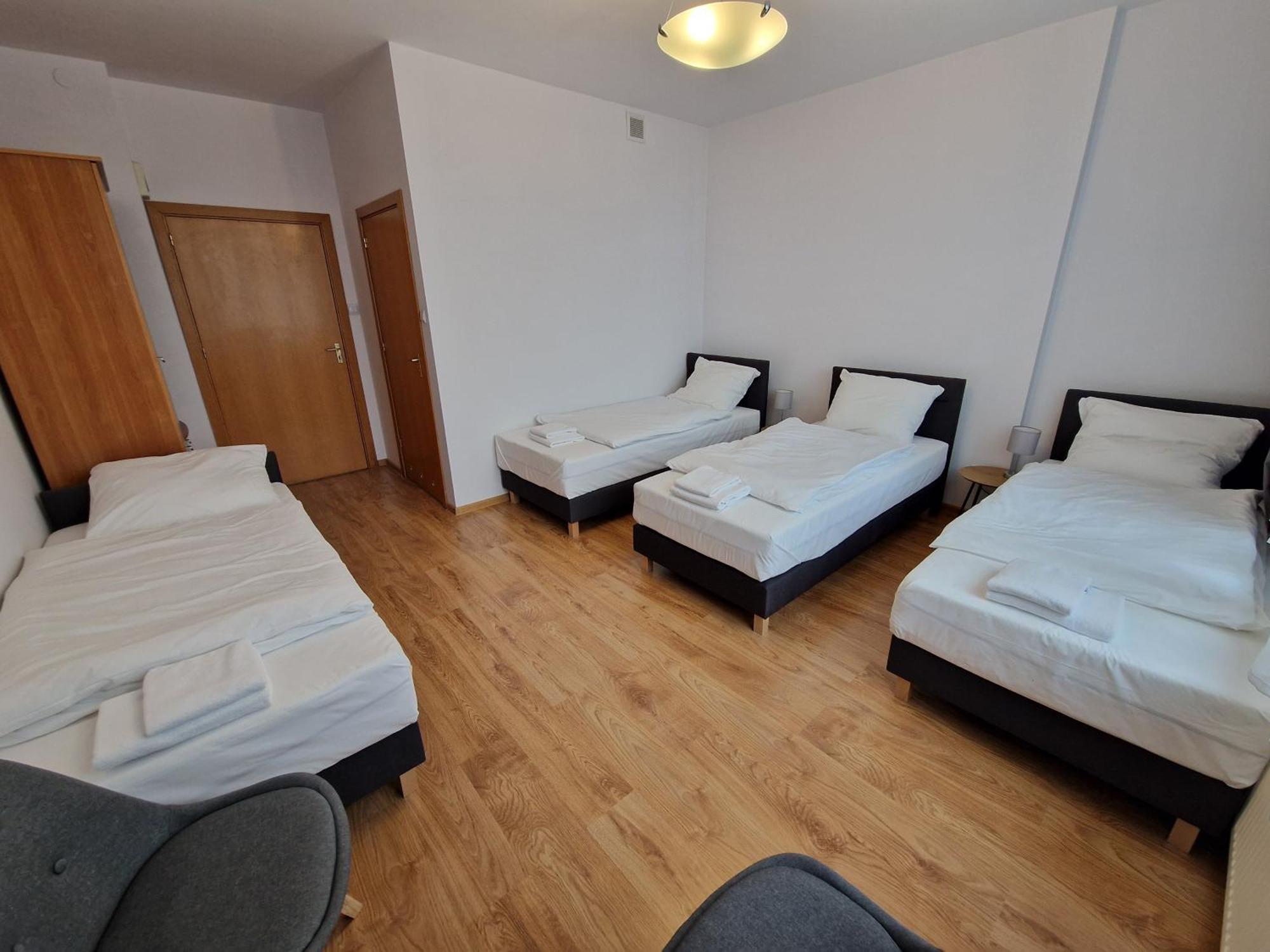 Hotel Tor Kielce Cminsk Eksteriør billede