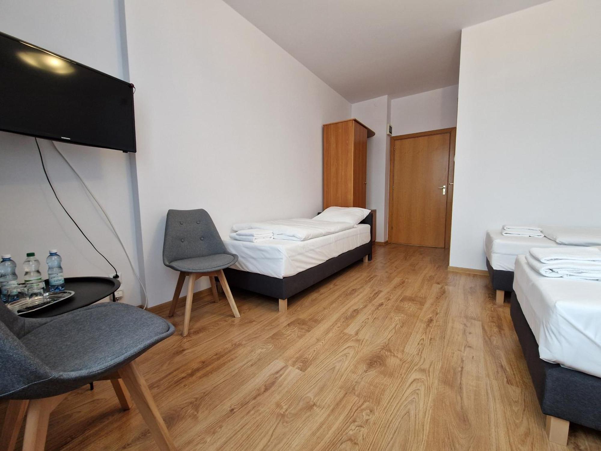 Hotel Tor Kielce Cminsk Eksteriør billede